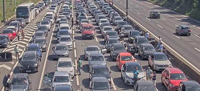 Vendas de automóveis na UE sobem 5,3% até agosto para 7,55 milhões de unidades