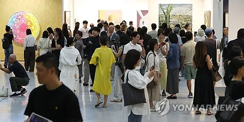 미술의 계절이 온다…'키아프리즈' 시즌 굵직한 전시 줄줄이