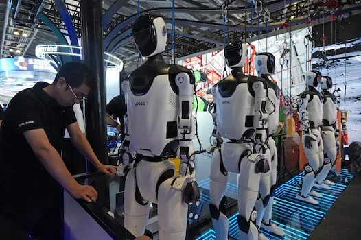 GUGU LOURIE | Winery’s eco-army shows nature trumps robots in farming