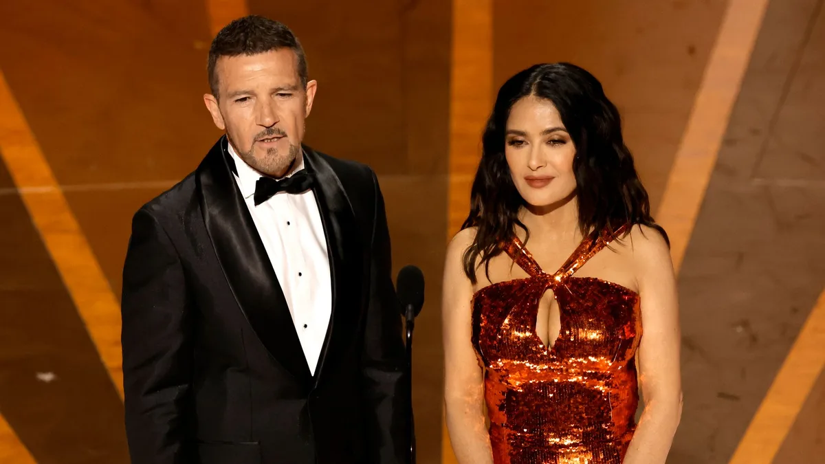 La inesperada sorpresa de Antonio Banderas a Salma Hayek: rescata una foto de los dos que guarda un significado muy especial