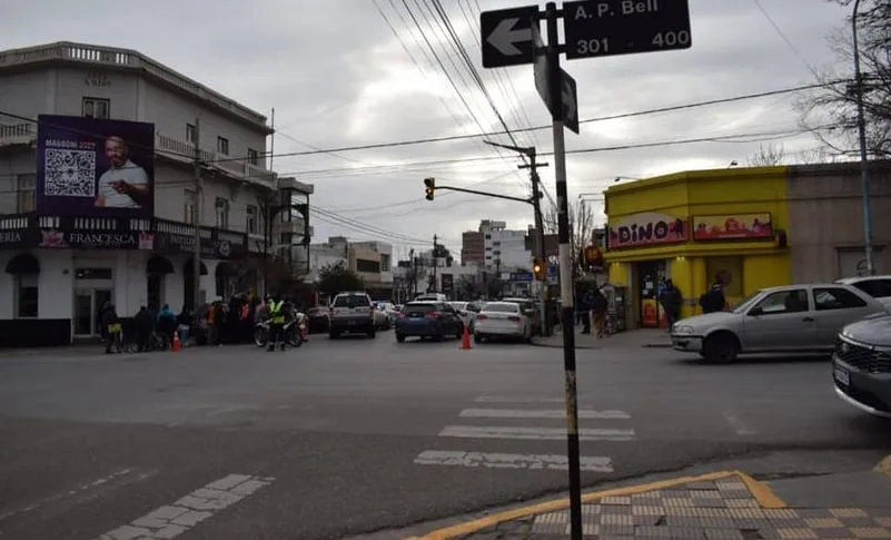 Un comerciante se resistió a un robo en una joyería de Chubut y mató a un ladrón