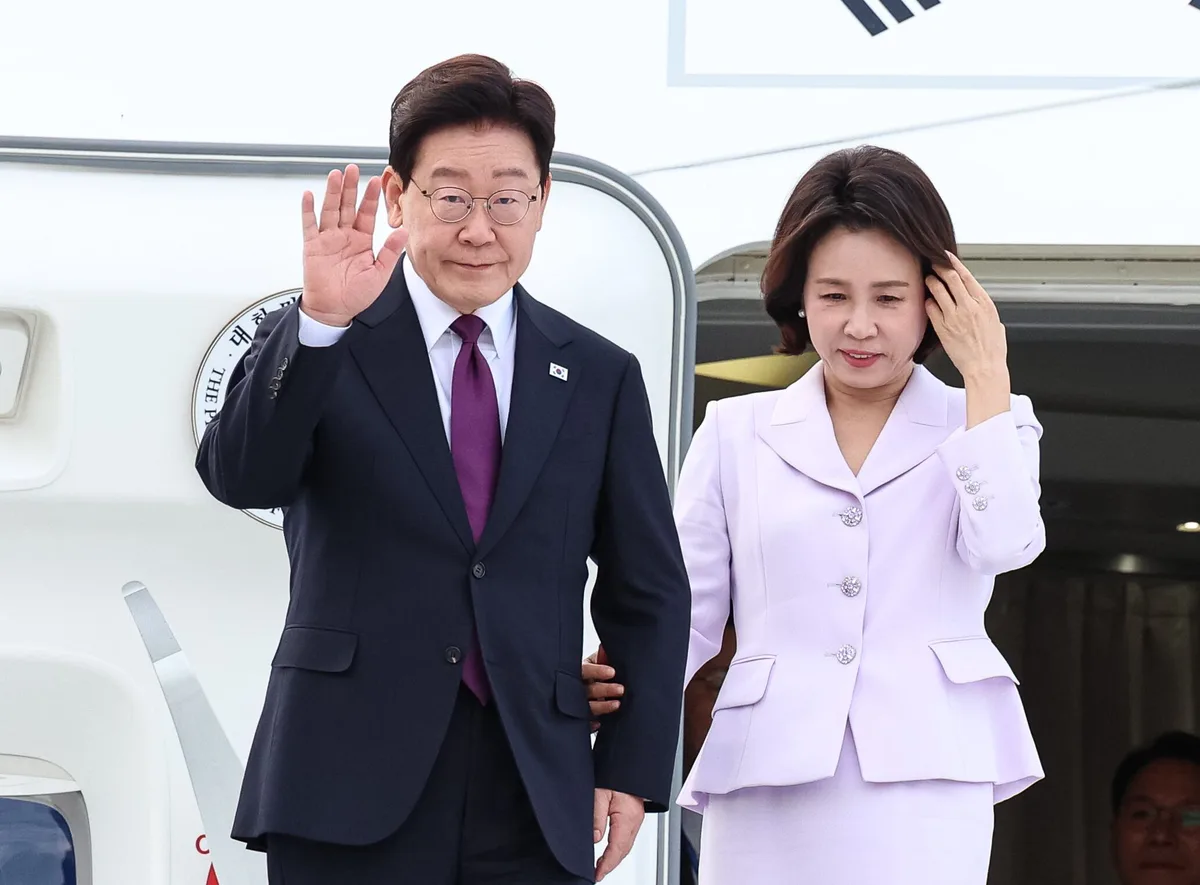 李 “北 핵무기·ICBM 개발 중단과 대북제재 맞바꿔야”