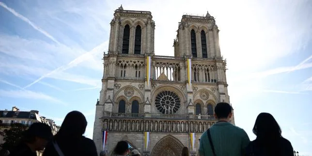 Messe du pape à Notre-Dame de Paris : retour sur l’histoire d’une cathédrale devenue théâtre politique