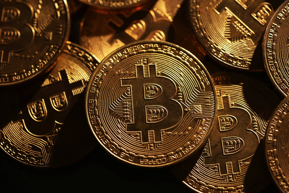 Bitcoin logra su primera transacción resistente a computadoras cuánticas sin alterar su código