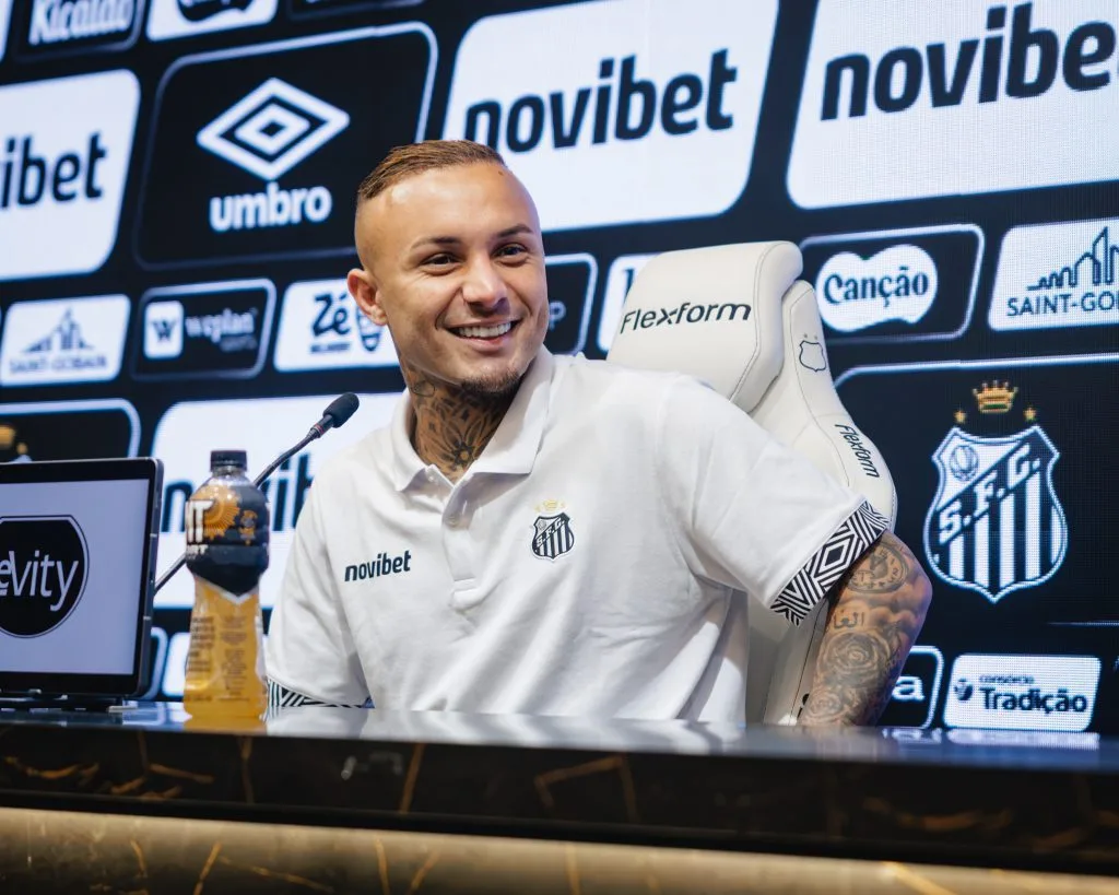 Everton Cebolinha é apresentado pelo Santos e mira protagonismo: “Quero marcar meu nome na história”