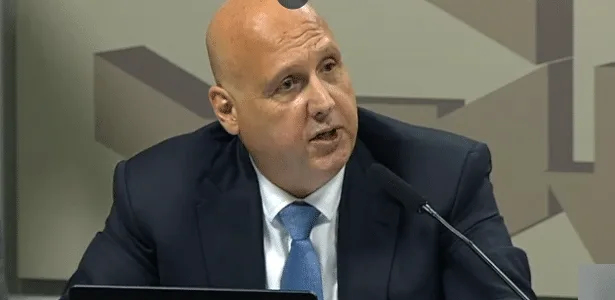 Dino manda PF apurar atuação do 'alto escalão' da CVM no Caso Master