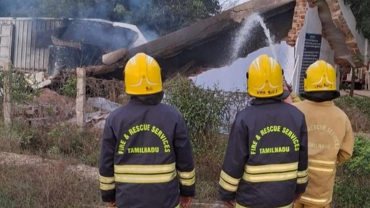 Worker injured fire accident in fireworks unit in Virudhunagar district