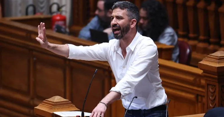 BE questiona Governo sobre saída da diretora da Lusa
