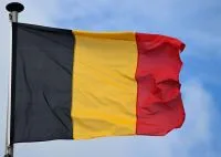 Colisão entre van e ônibus com estudantes deixa feridos na Holanda