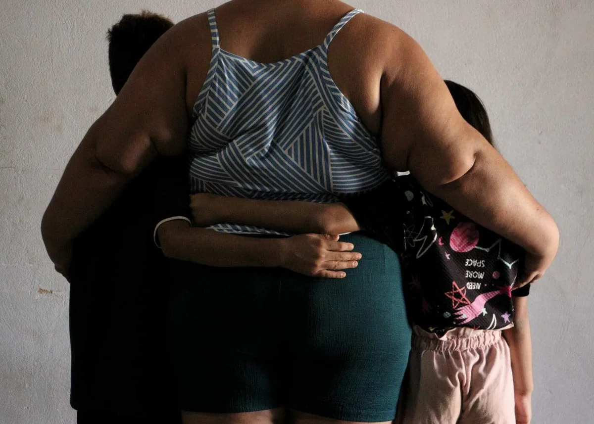 Mulher diz que sequestradora tentou se aproximar de seus filhos em frente à UPA