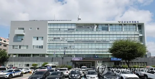 성인PC방서 돈 잃자 종업원 위협해 강도질…30대 2명 구속