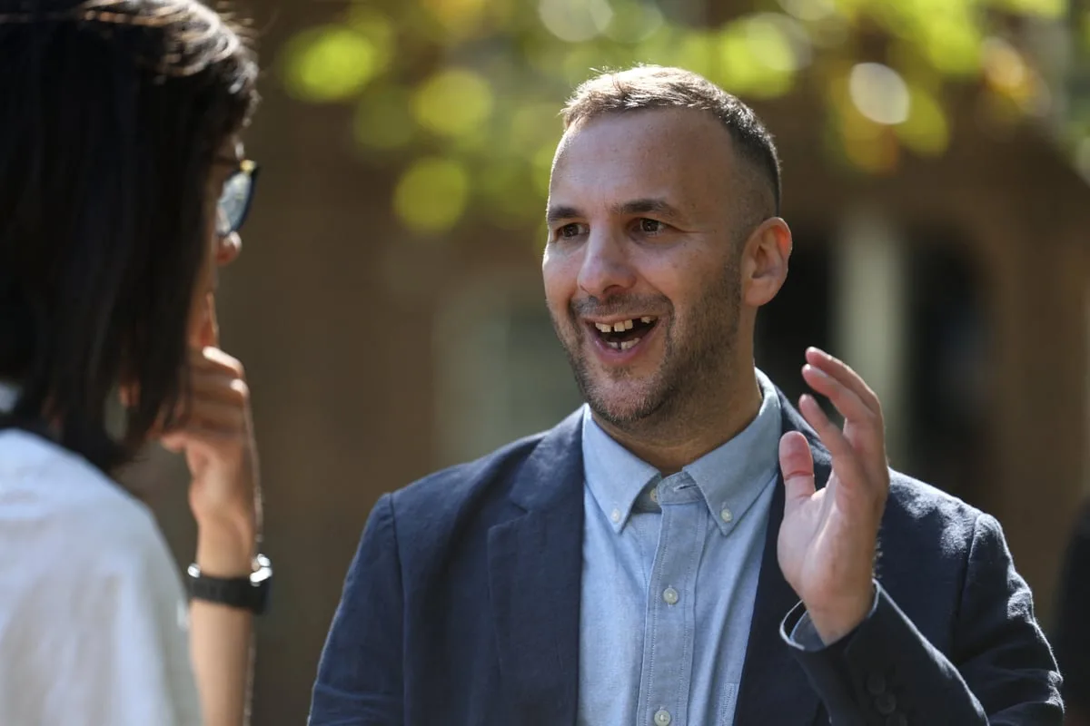 Zack Polanski seeks to win over north London schoolgate mums in bid for historic by-election victory