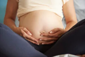 Licença-maternidade em novo emprego afasta direito à estabilidade provisória