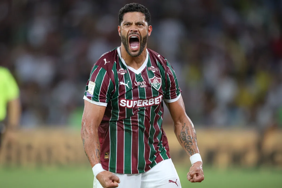 No Fluminense, Hulk comemora vitória do Atlético-MG na Copa do Brasil