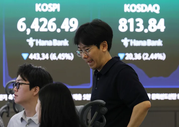 코스피 '검은 수요일' 6% 급락…25번째 매도 사이드카