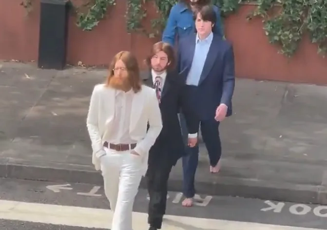 Beatles ‘voltam’ à Abbey Road em cena de novo filme