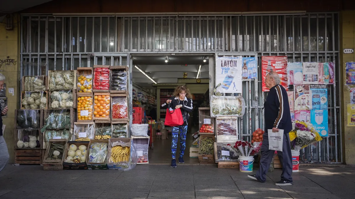 El consumo masivo volvió a caer en agosto: cuáles fueron los rubros más afectados