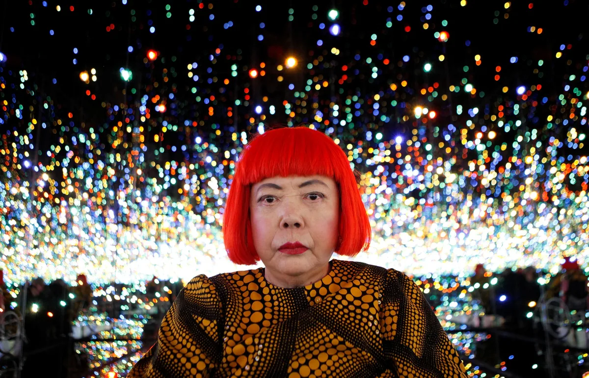 Murió Yayoi Kusama, la reina de los lunares que enamoró a Louis Vuitton