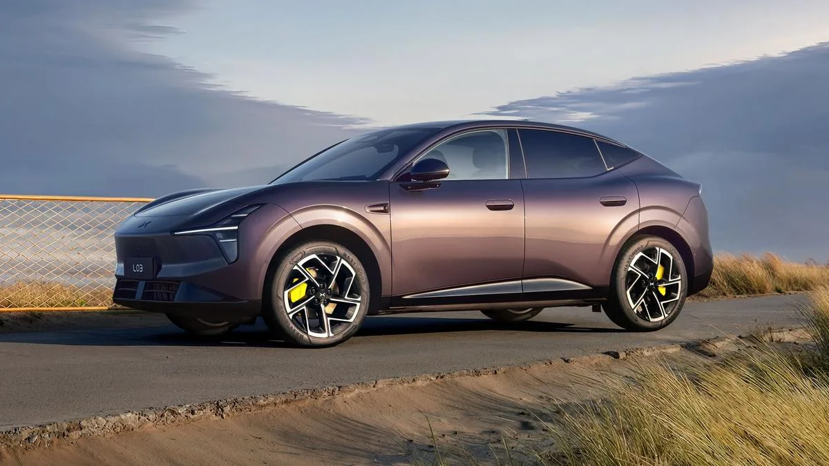 2027 Xpeng L03 mid-size SUV priced from under $42,000 with EV and EREV options