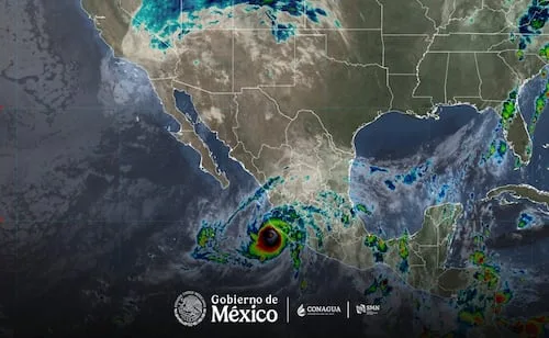 Sheinbaum llama a población de cuatro estados a resguardarse ante impacto del huracán Simón; sigue EN VIVO su trayectoria