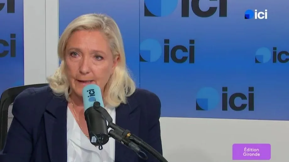 Présidentielle : "Il faut baisser les taxes sur le carburant, il n'y a que ça à faire", plaide Marine Le Pen sur ICI