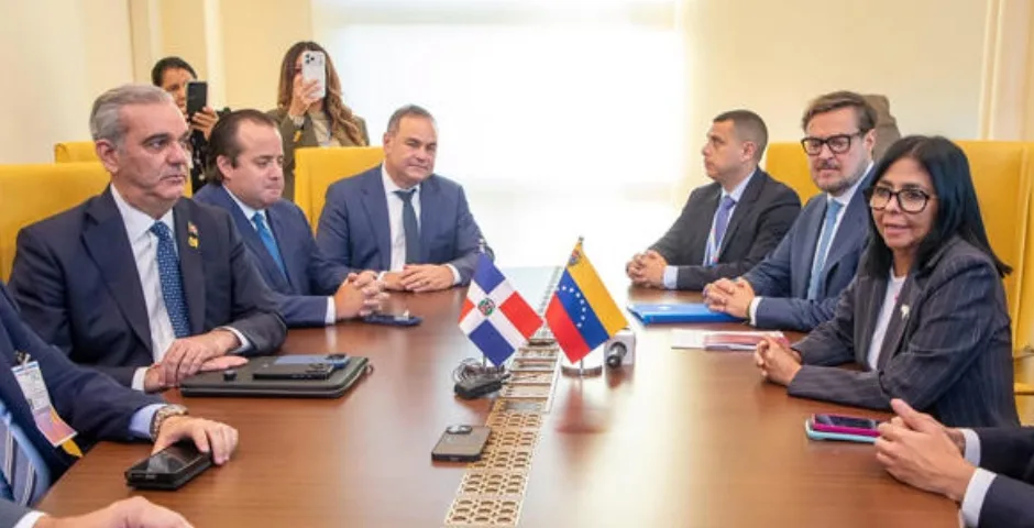 Venezuela y Rep. Dominicana abordan cooperación energética y consular en Roma