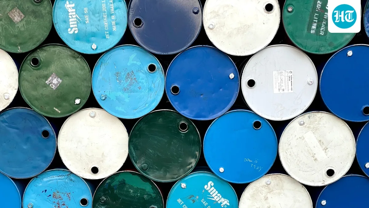 Oil prices fall $2 as Iran-Oman Strait of Hormuz talks raise supply hopes