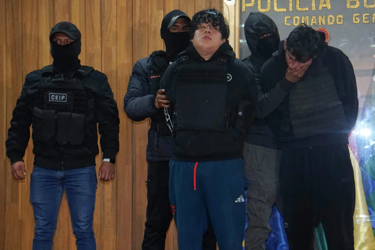 Trasladaron a Lima al líder de la banda criminal peruana "Los Pulpos" capturado en Bolivia