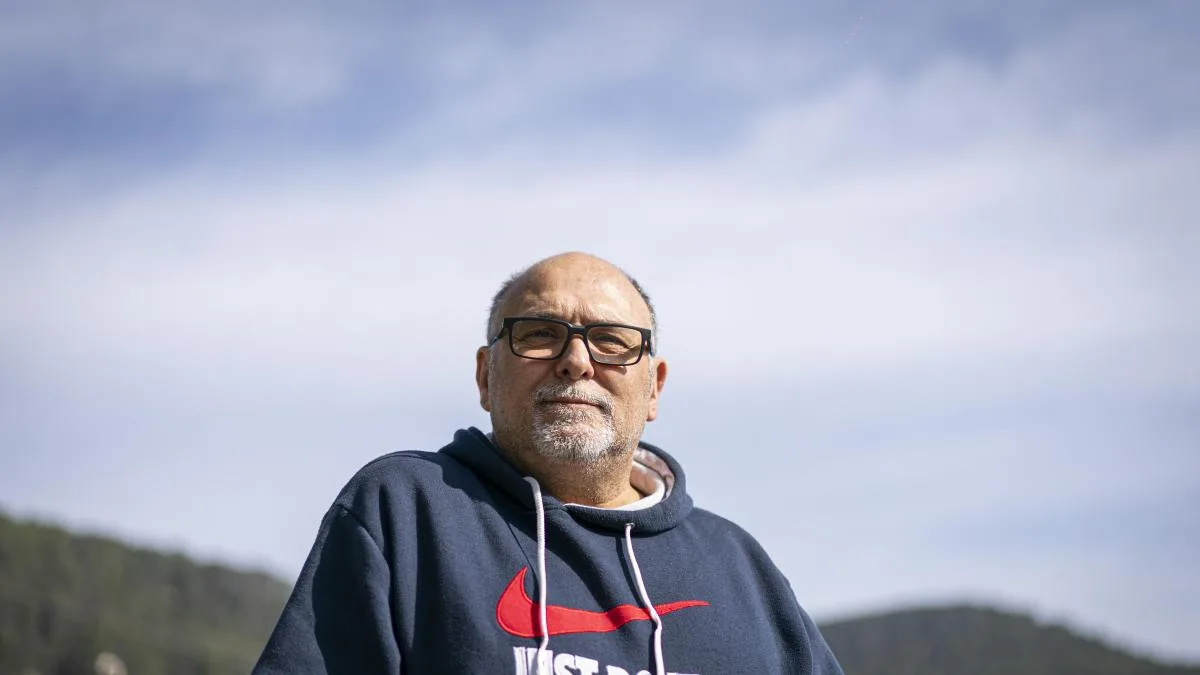 Ingresan al solicitante de eutanasia Francesc Augé tras un intento de suicidio en su casa