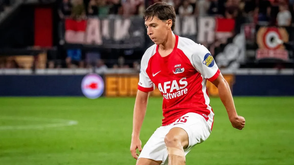 El mexicano Mateo Chávez brilla con el AZ Alkmaar con una anotación en el 5-2 contra el Go Ahead Eagles