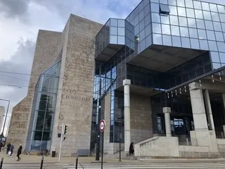 « Vous le massacrez » : le mari d’une députée RN jugé pour violences sur l’attaché parlementaire de son épouse