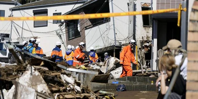 Au Japon, le typhon Dujuan fait au moins deux morts dans la région de Tokyo
