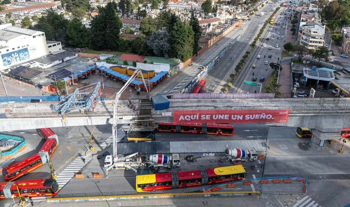 Metro de Bogotá entregó el primer puente ferroviario en la avenida Caracas: conectará Transmilenio y el RegioTram de Occidente
