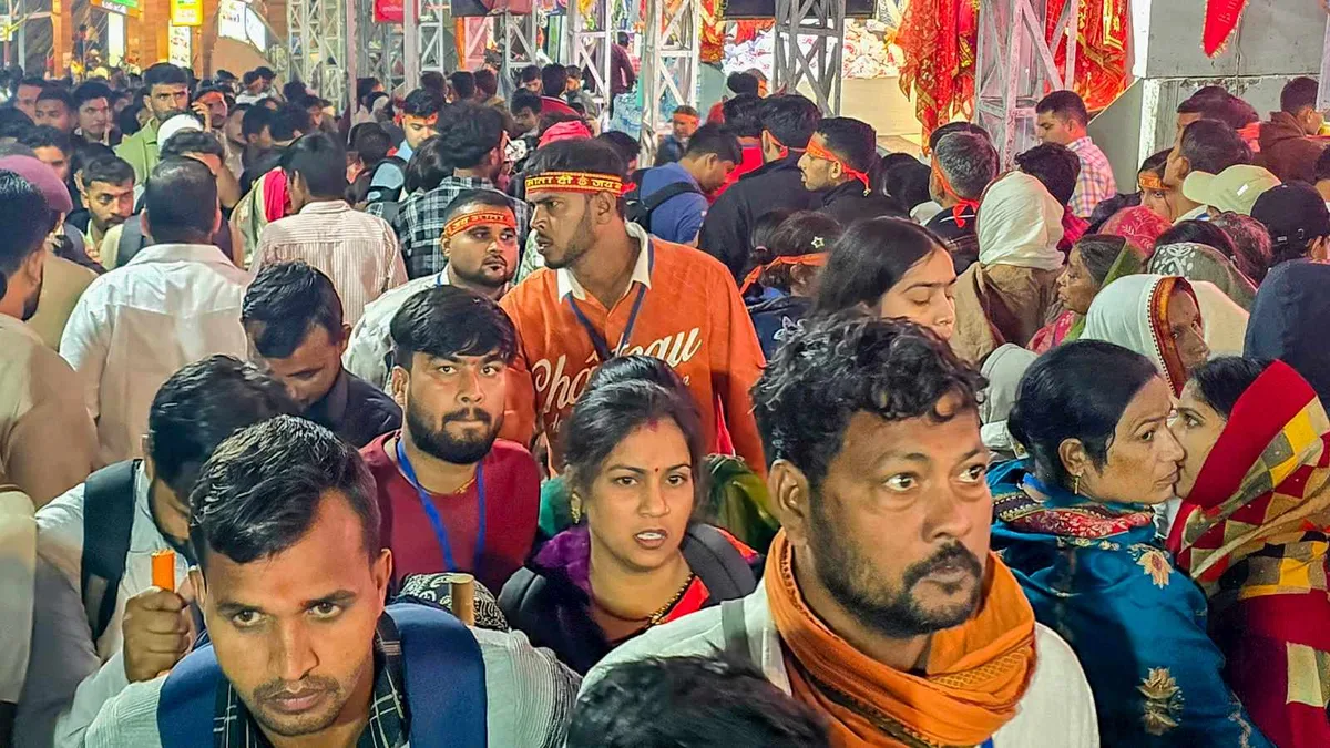 Direct train between Gujarat and Katra flagged off, move to benefit lakhs of Vaishno Devi pilgrims