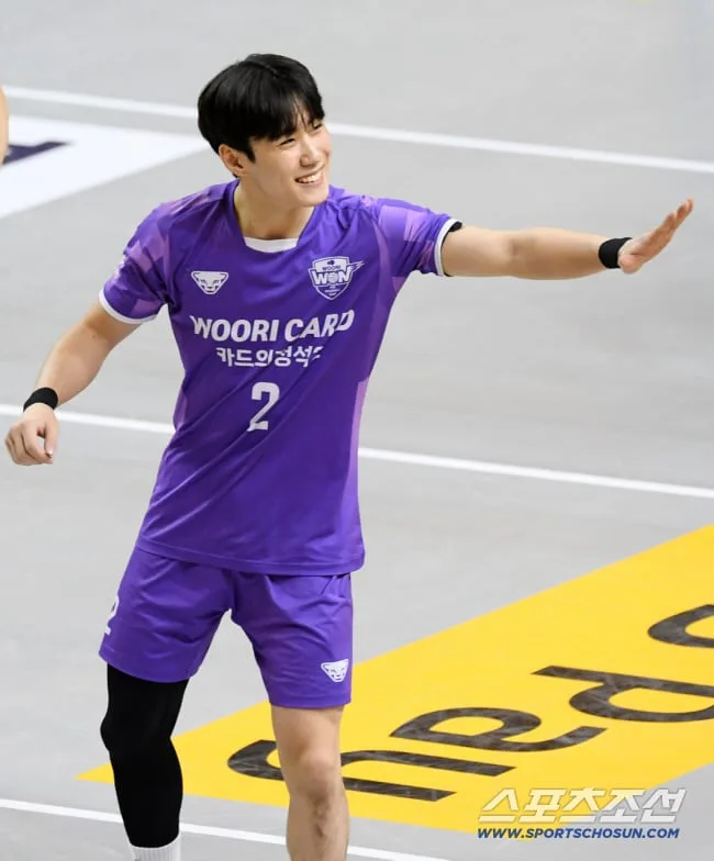 '발목 수술→태극마크' 바빴는데 '휴식 반납'이라고?…국대 세터 책임감 "쉴 때 아니라고 생각했어요"