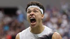 Bed at 6:45am - US Open semi-finalists fight effects of late-night finishes