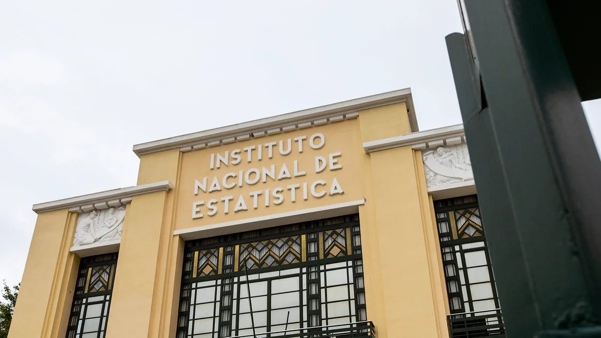 INE revela “dificuldades” na transmissão de dados da AIMA . “Em maio de 2026, ainda estava a receber informação de 2025”