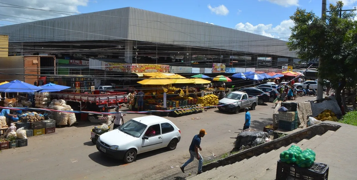 Homem é morto a pedradas em Centro de Abastecimento na Bahia