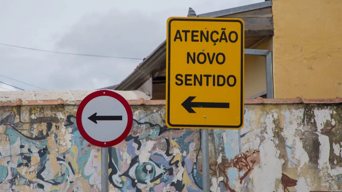 Rua do Sítio Cercado, em Curitiba, terá sentido único de circulação