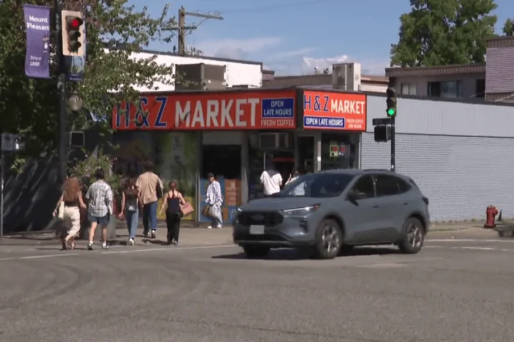Man charged in Mount Pleasant convenience store shooting