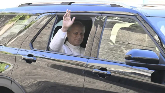 Vaticano deixa de atualizar saúde do Papa Leão após recuperação normal