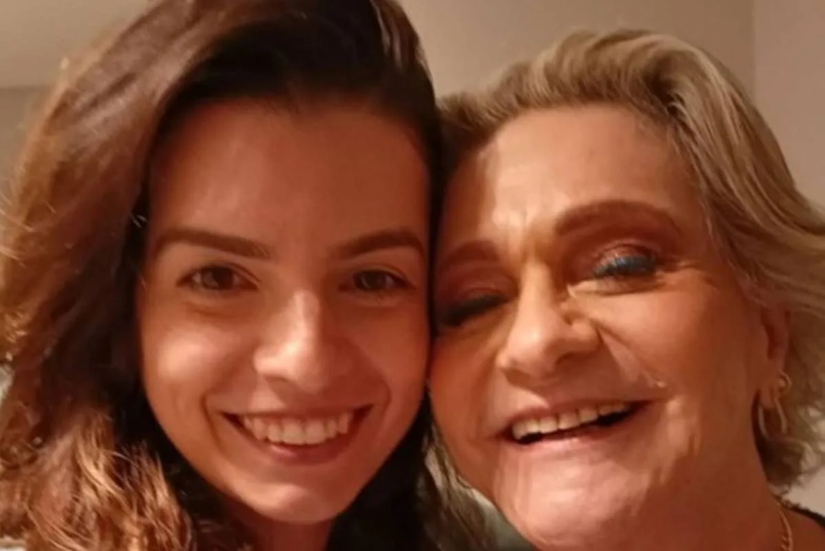 Fafy Siqueira revela fim de relacionamento de 10 anos com diretora