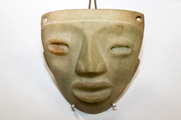 Japón devuelve a México una milenaria máscara mesoamericana: INAH confirma hallazgo