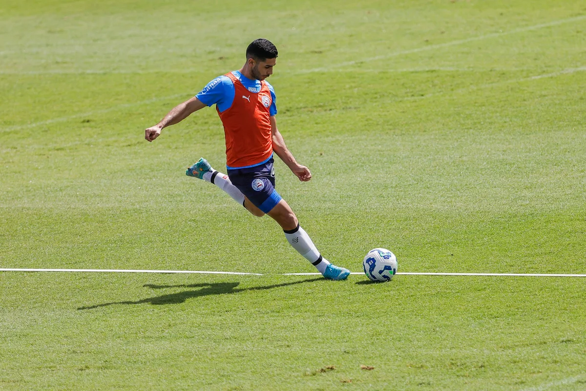 Michel Araujo começa transição no último treino do Bahia na semana