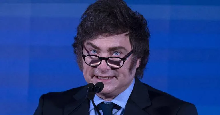 Milei culpa aborto pela queda de natalidade na Argentina
