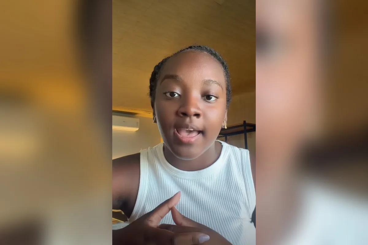 Ana Elisa critica suspensão do canal de Lula e cita post da Tropa do Flávio