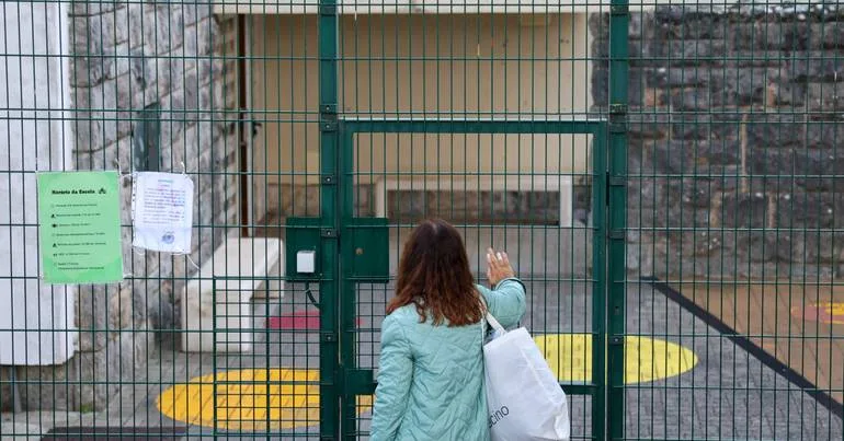 Aluno de Almada já tem escola, após condenação do Ministério