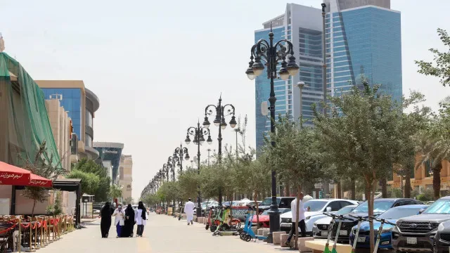 Explosões em Riade e no leste da Arábia Saudita após alerta de ataque