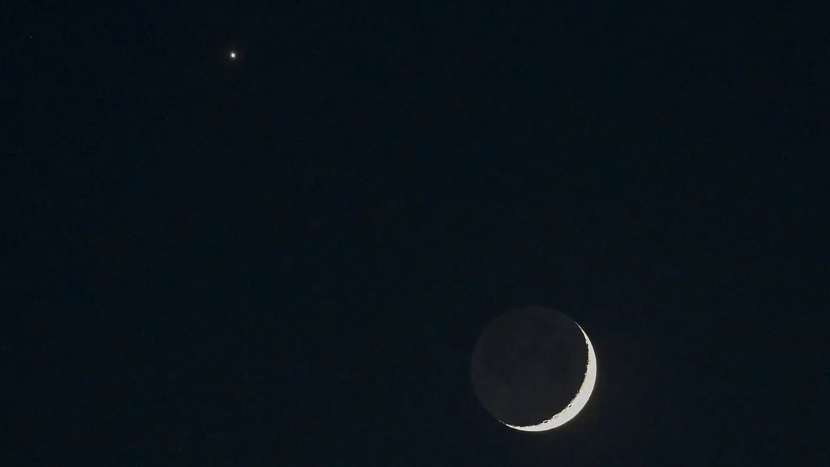 Don't miss Venus shine beside the crescent moon at sunset tonight