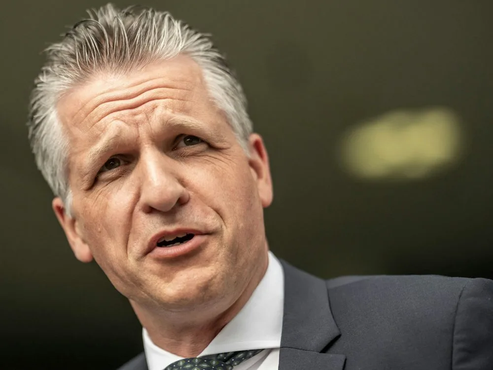 Newsblog zur Bundespolitik: Name „Merz“ fehlt in Ministerpräsidenten-Erklärung: Frei spricht von „Haarspalterei“